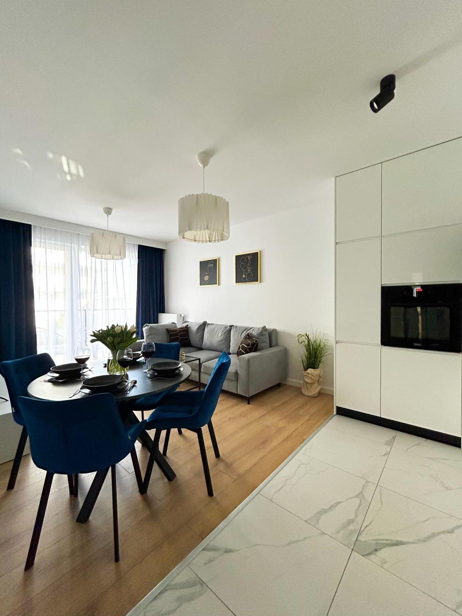 Lumina Stylish 3-Room Apart With Balcony Lodz  Exterior photo