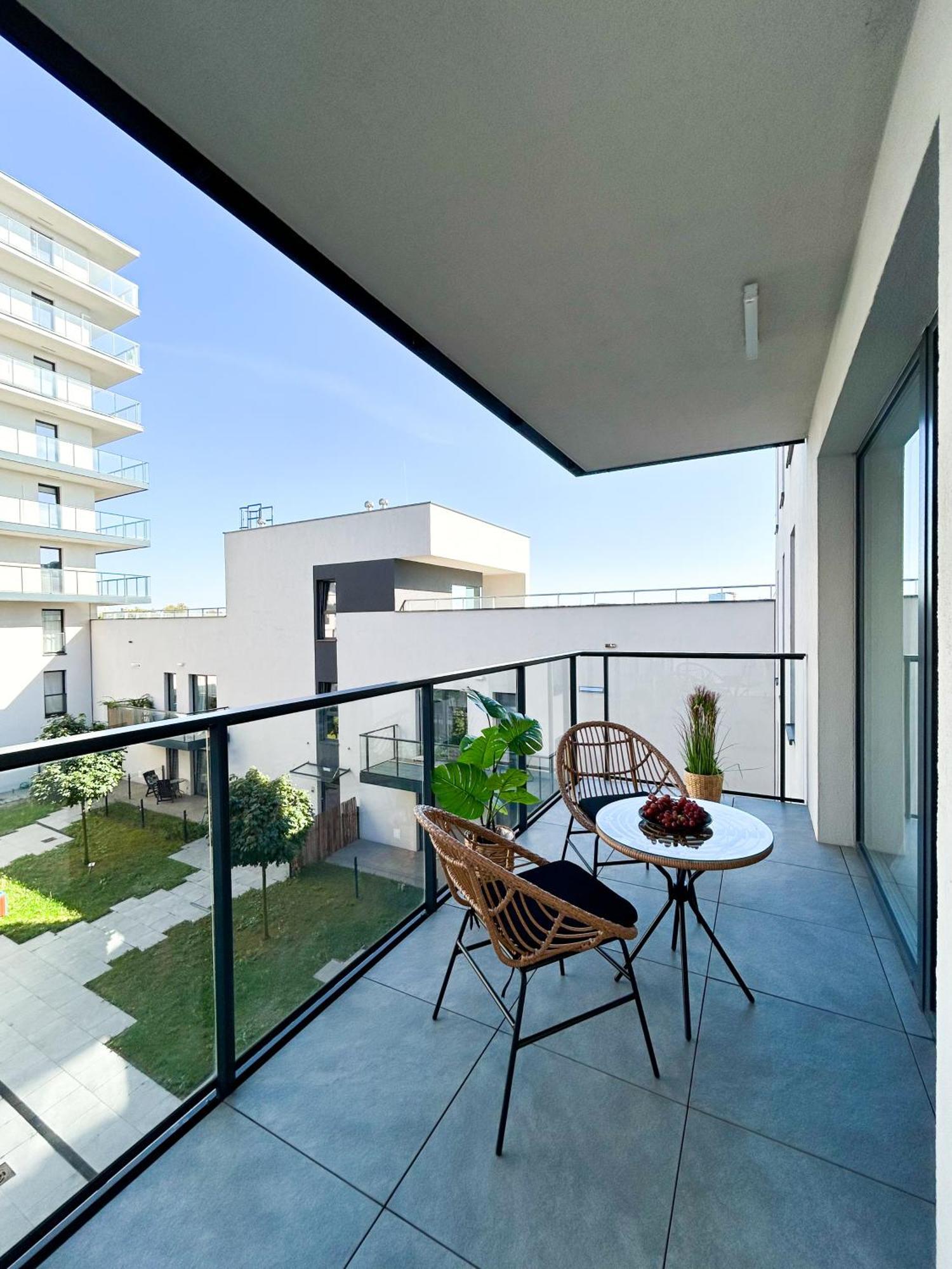 Lumina Stylish 3-Room Apart With Balcony Lodz  Exterior photo
