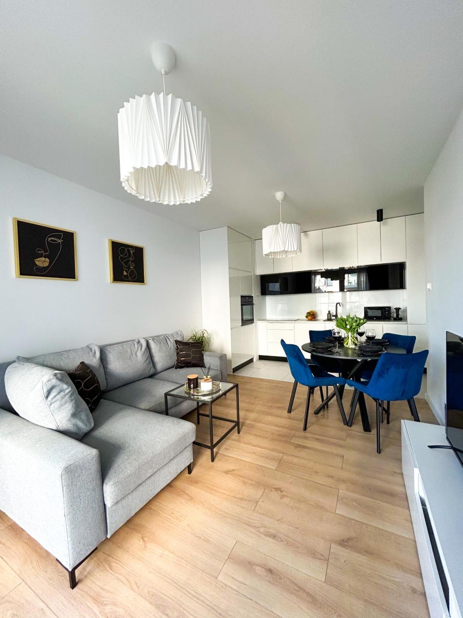 Lumina Stylish 3-Room Apart With Balcony Lodz  Exterior photo