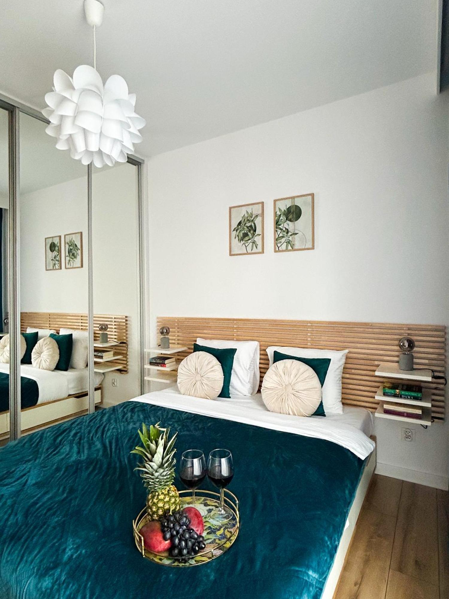 Lumina Stylish 3-Room Apart With Balcony Lodz  Exterior photo
